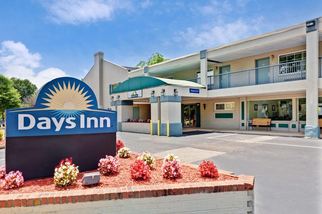 Days Inn Williamsburg Colonial Area Exterior foto